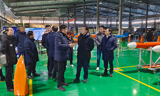 北京经济技术开发区工委书记张强一行莅临yl6776永利集团宇达无人智能产业园考察调研